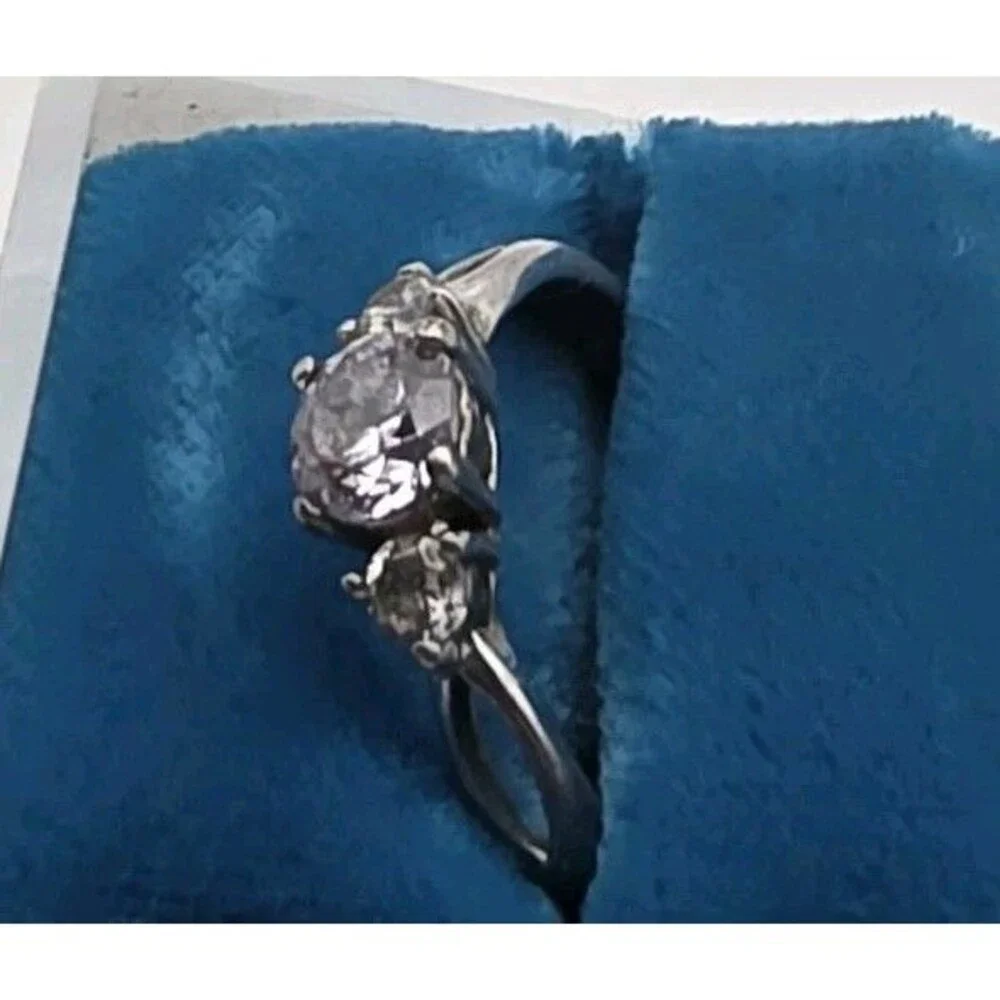 Sterling Silver 925 CZ Three-Stone Ring Size 9 China DL Hallmark